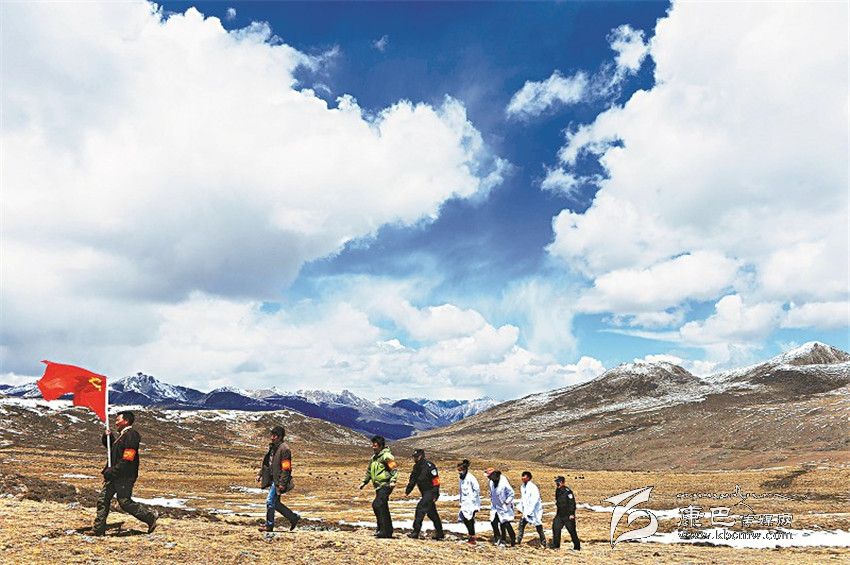 蟲草季，巡行高原的黨員服務隊