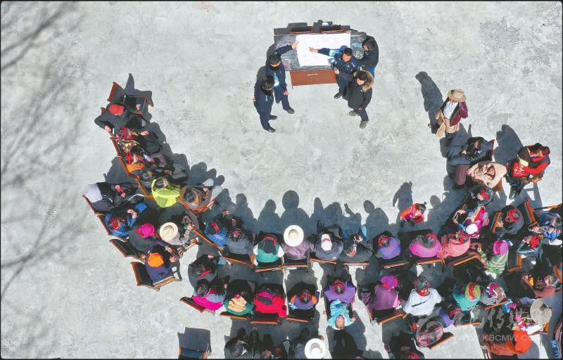 高原民警“畫說(shuō)”扶貧