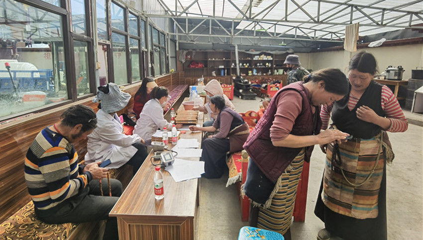 圖為為農(nóng)牧民.jpg 圖為為農(nóng)牧民.jpg