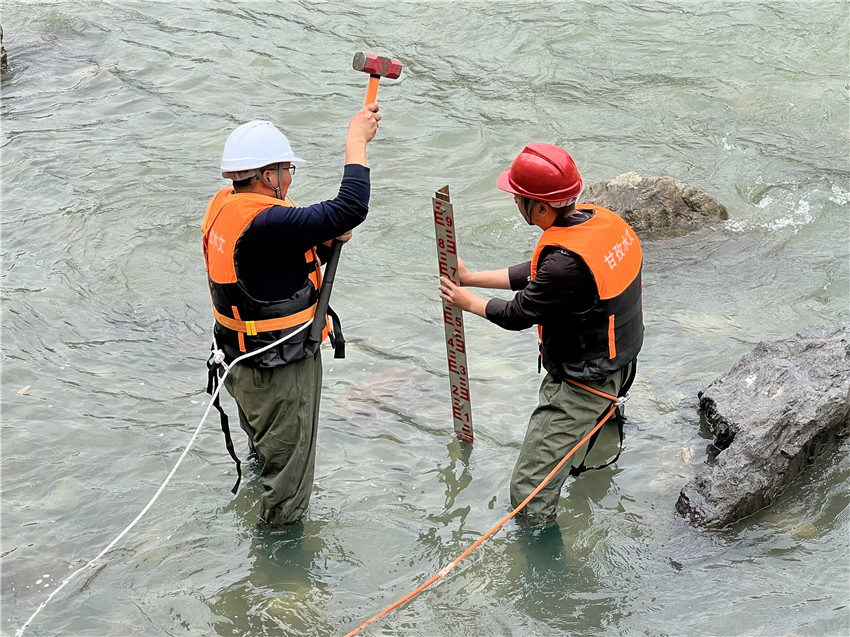 工作人員.jpg 工作人員.jpg